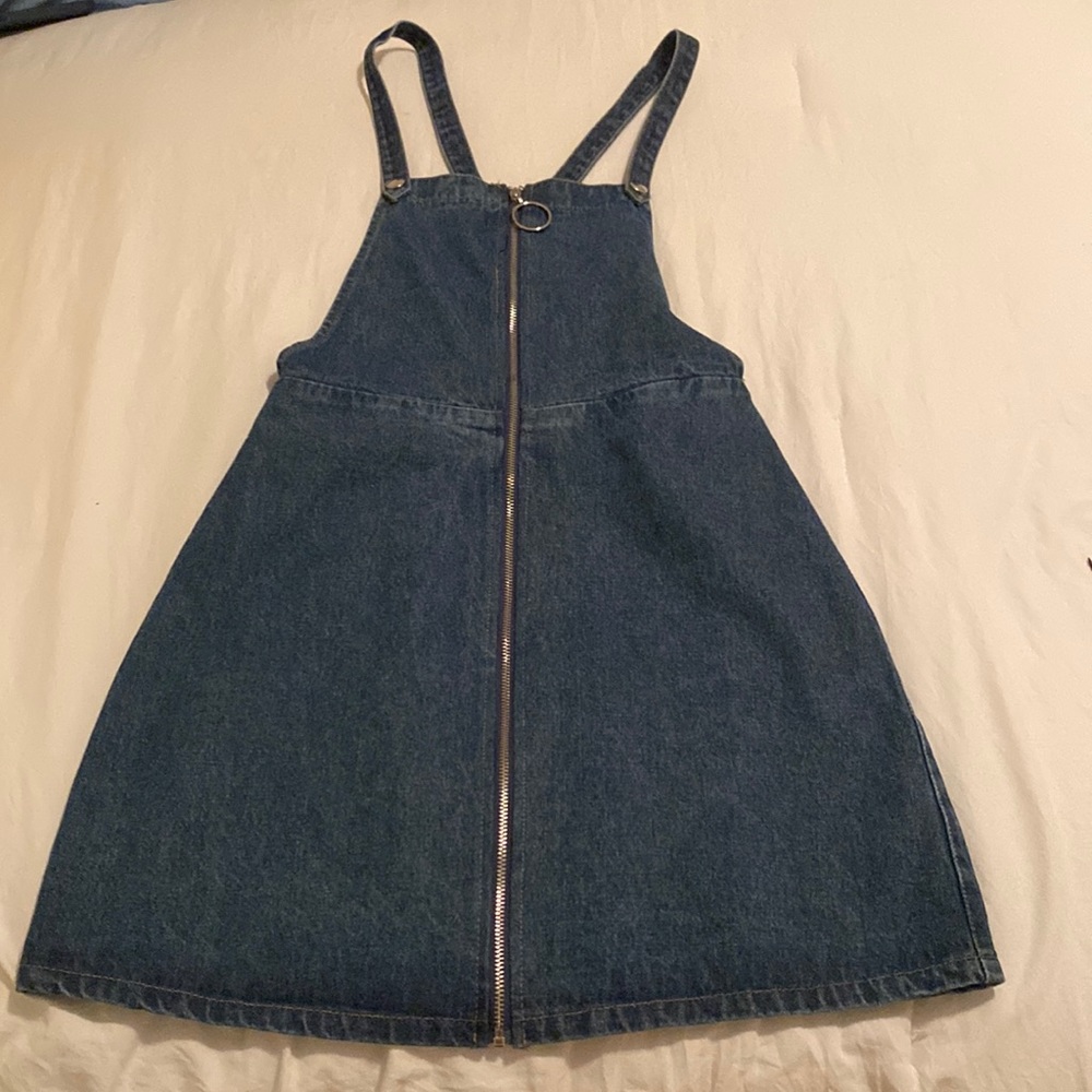 Denim dress (open back)